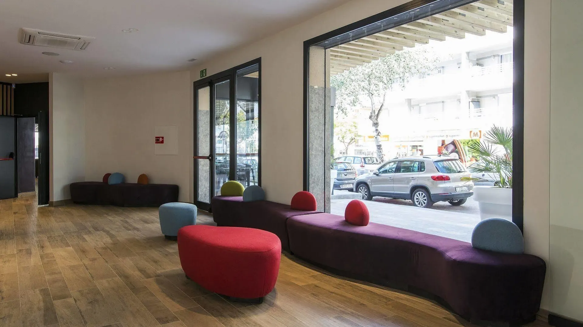 **  Aparthotel California Salou Espagne